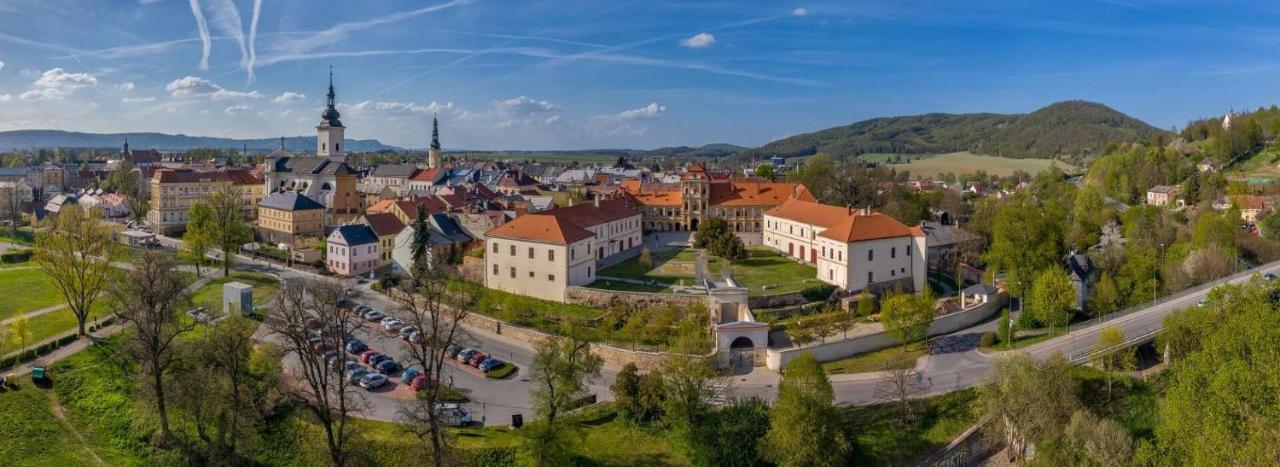 Apartmany Zamecka Моравска-Тршебова Экстерьер фото